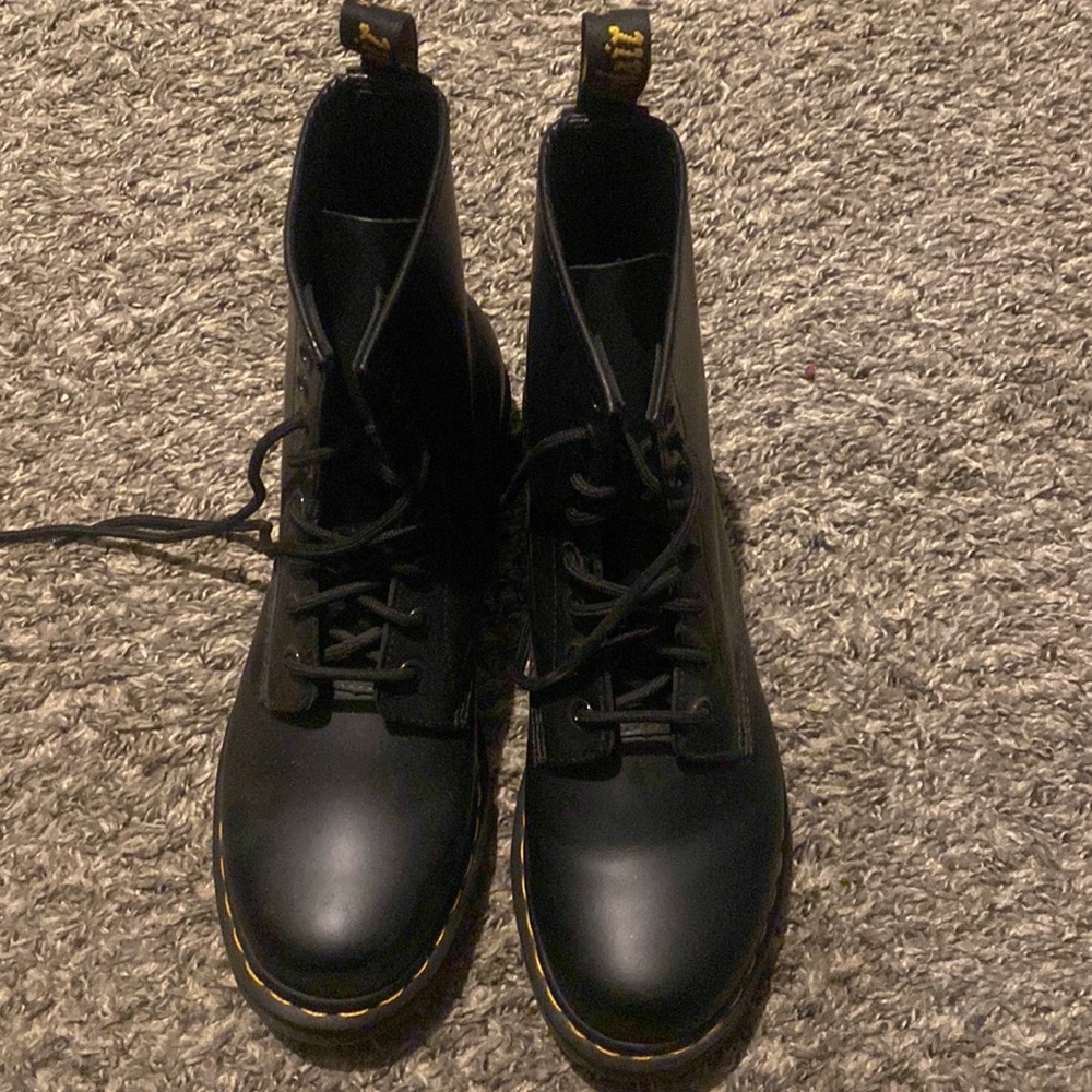 Doc Martens size US 10L